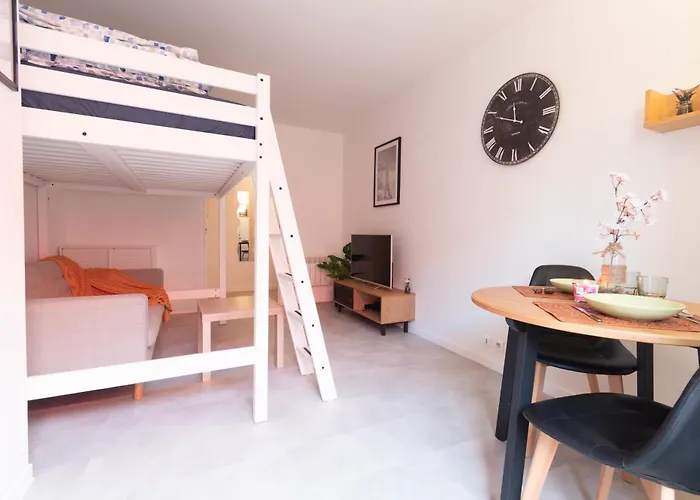 Le Studieux 2-T1-25M2-Metro 7