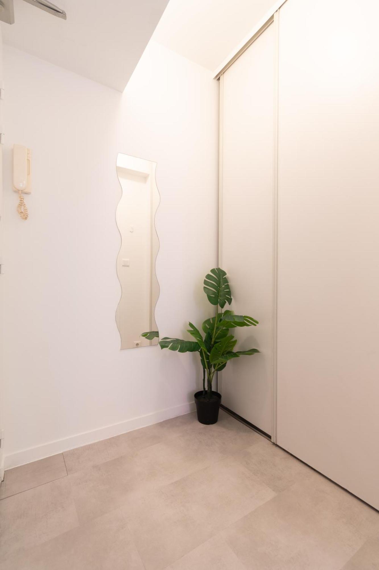 Le Studieux 2-t1-25m2-metro 7 Apartment